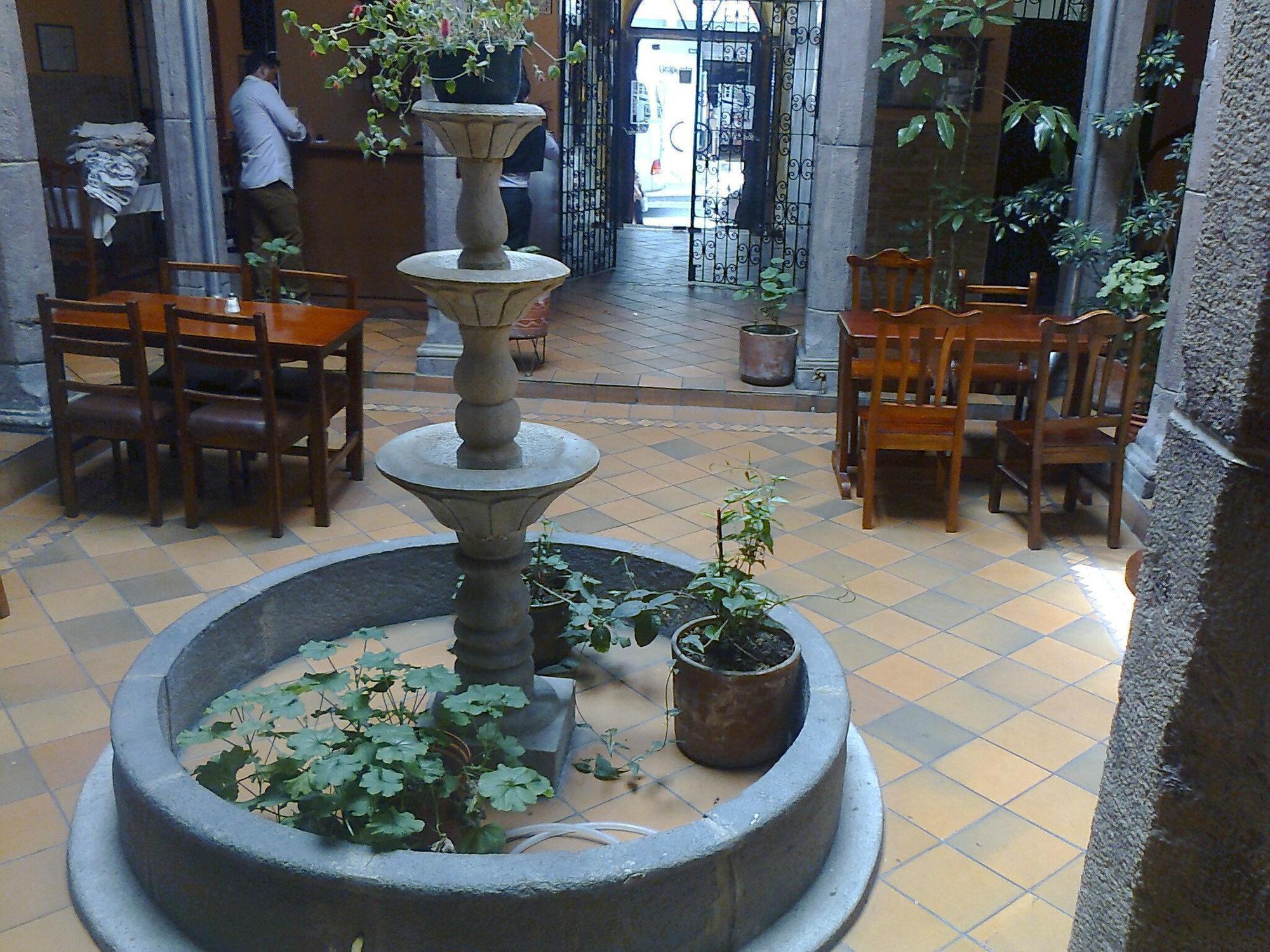 Hotel Catedral Quito Exteriör bild