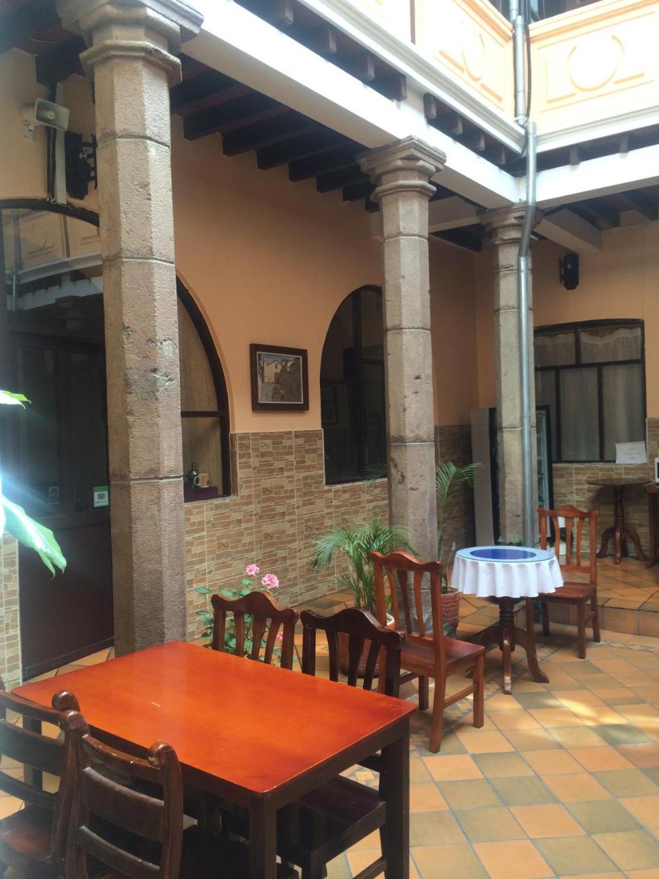 Hotel Catedral Quito Exteriör bild